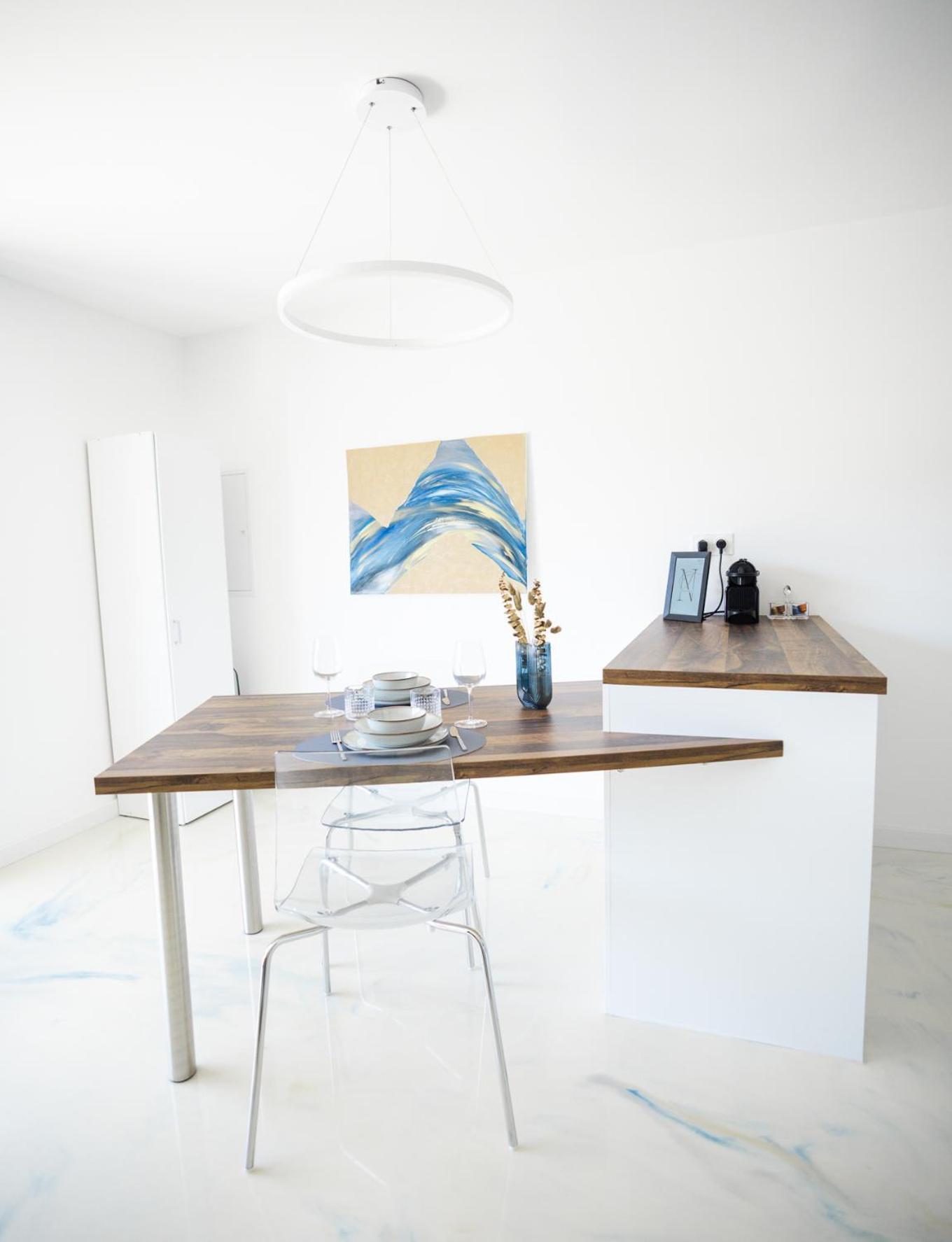 Nuxia Suites&spa - L'art Design Apartment