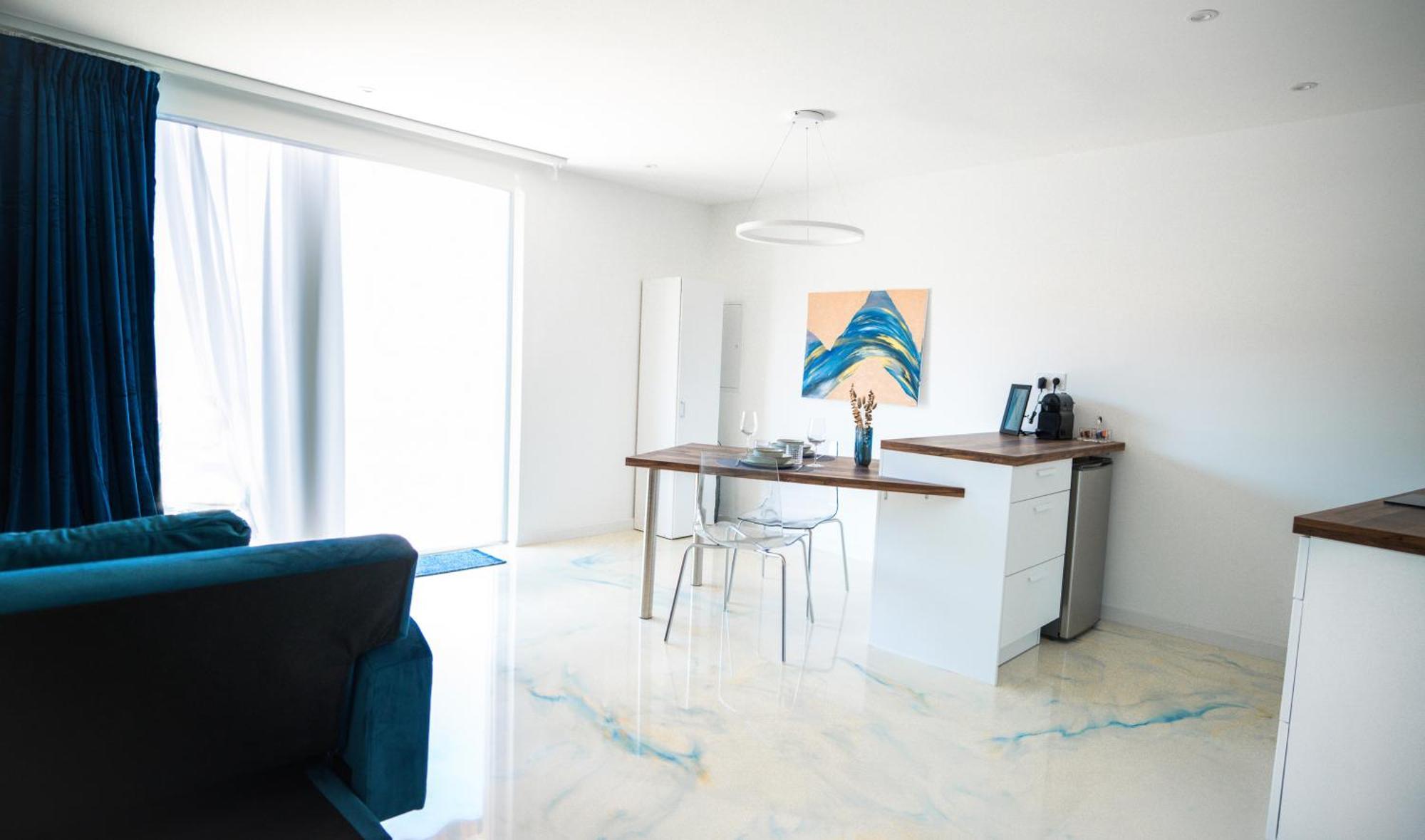 Apartment Nuxia Suites&spa - L'art Design